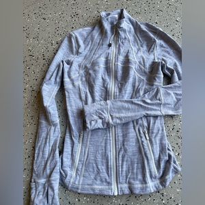 Almost new jacket lululemon
